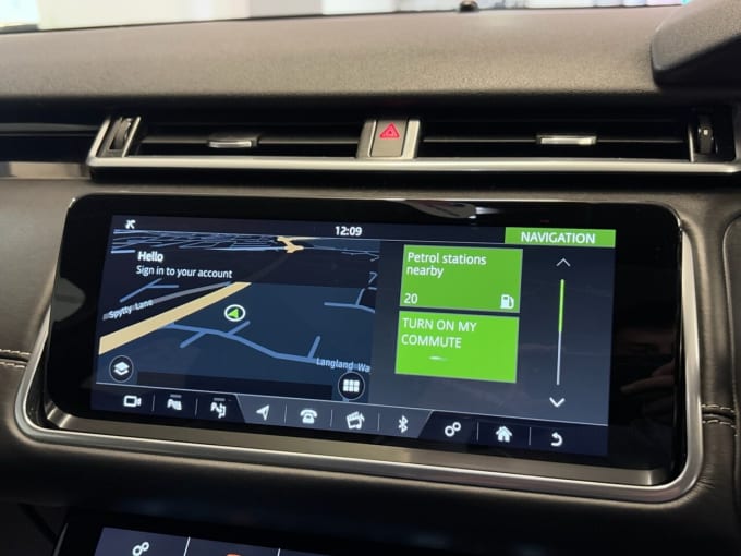 2025 Land Rover Range Rover Velar