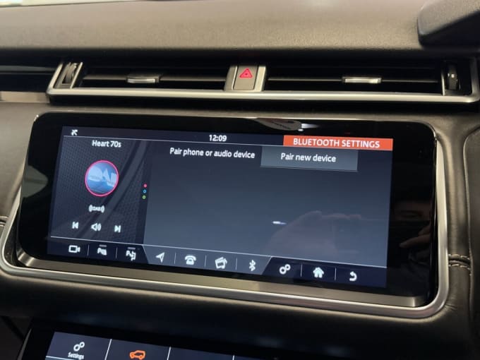 2025 Land Rover Range Rover Velar