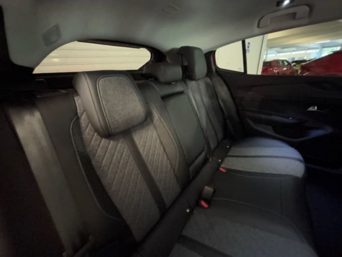 2025 Peugeot 408