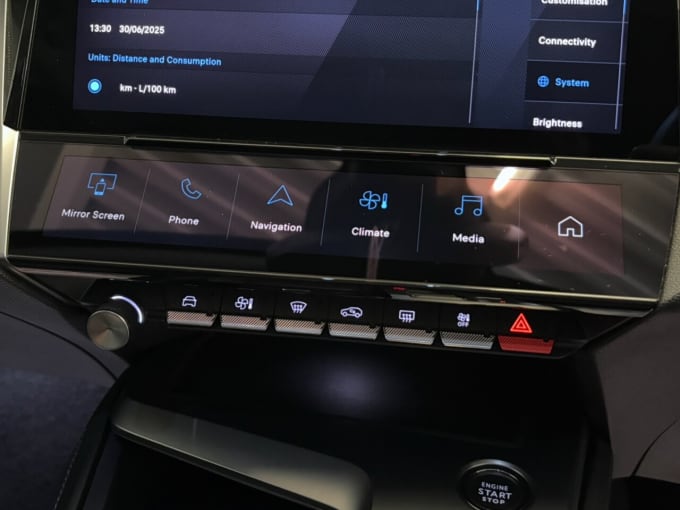 2025 Peugeot 408
