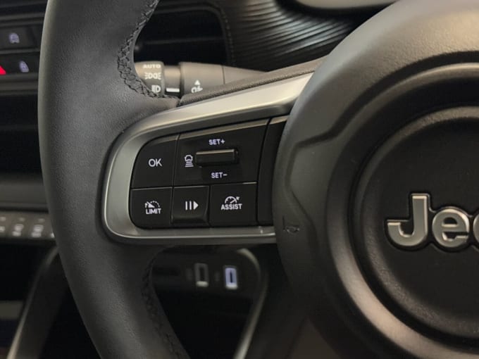2025 Jeep Avenger