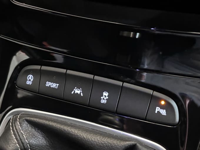 2025 Vauxhall Astra