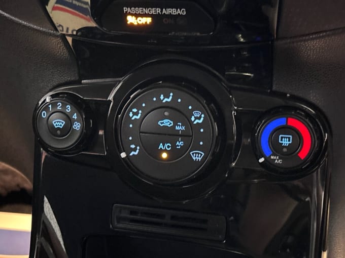 2025 Ford Fiesta
