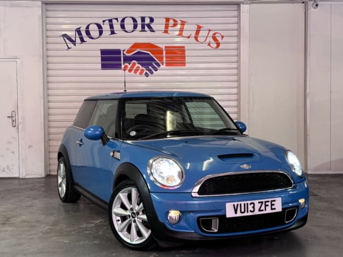 2025 Mini Hatch