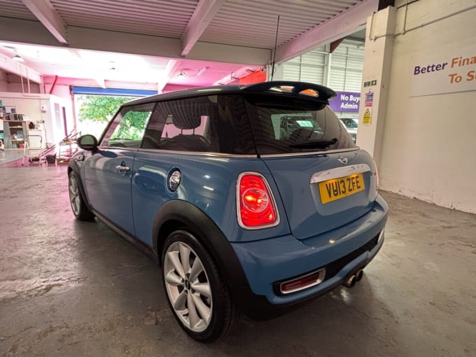 2025 Mini Hatch