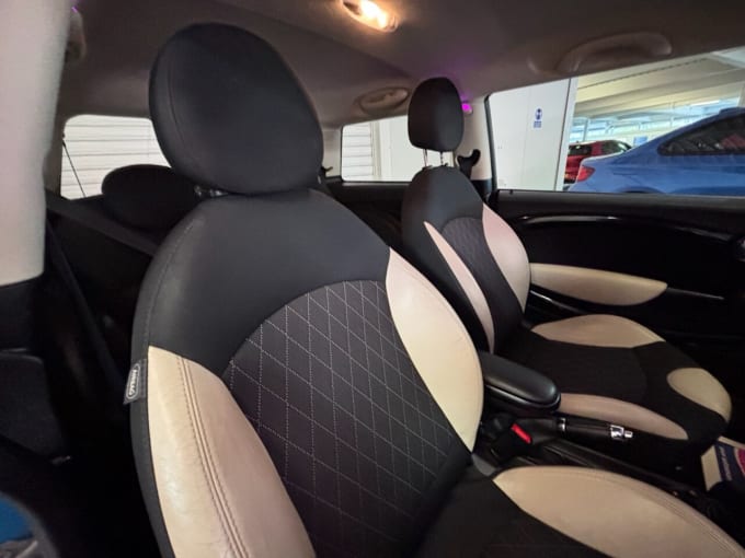 2025 Mini Hatch