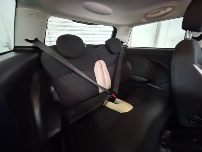 2025 Mini Hatch