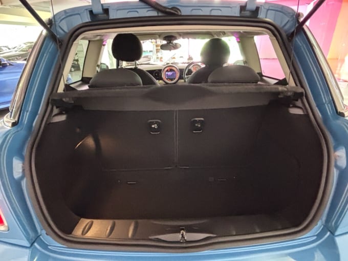 2025 Mini Hatch