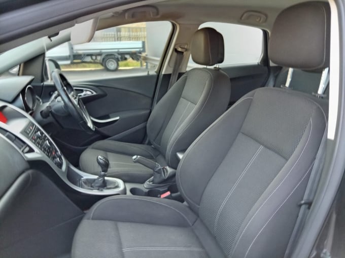 2025 Vauxhall Astra
