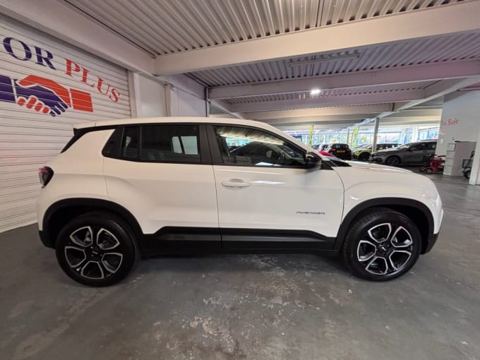 2025 Jeep Avenger