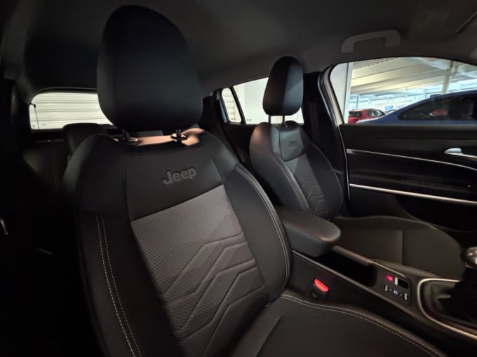 2025 Jeep Avenger