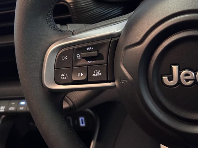 2025 Jeep Avenger