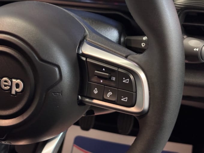 2025 Jeep Avenger