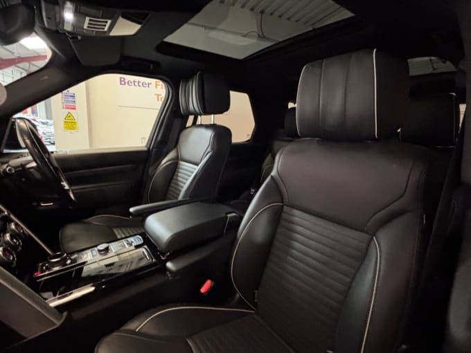 2025 Land Rover Discovery