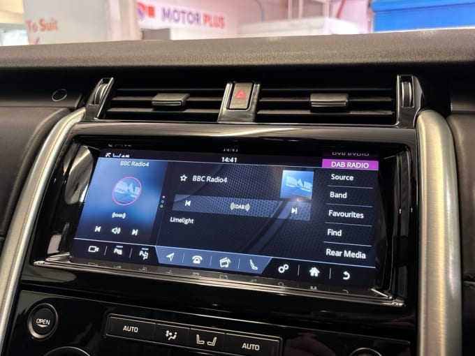 2025 Land Rover Discovery
