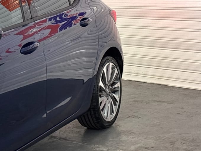 2025 Vauxhall Astra