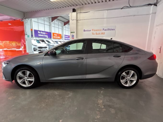 2025 Vauxhall Insignia