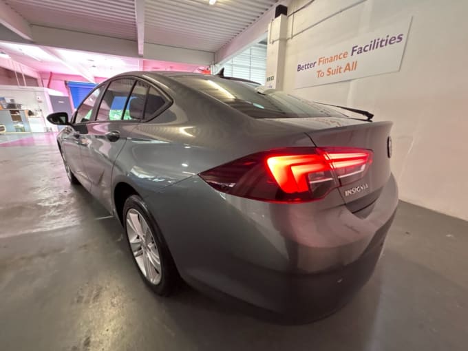2025 Vauxhall Insignia
