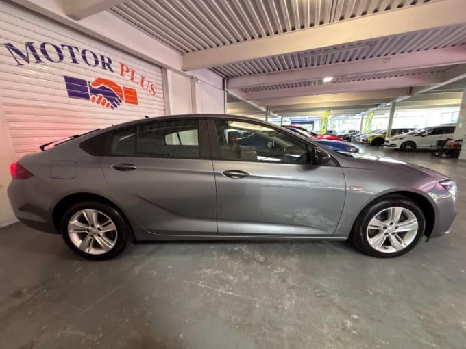 2025 Vauxhall Insignia