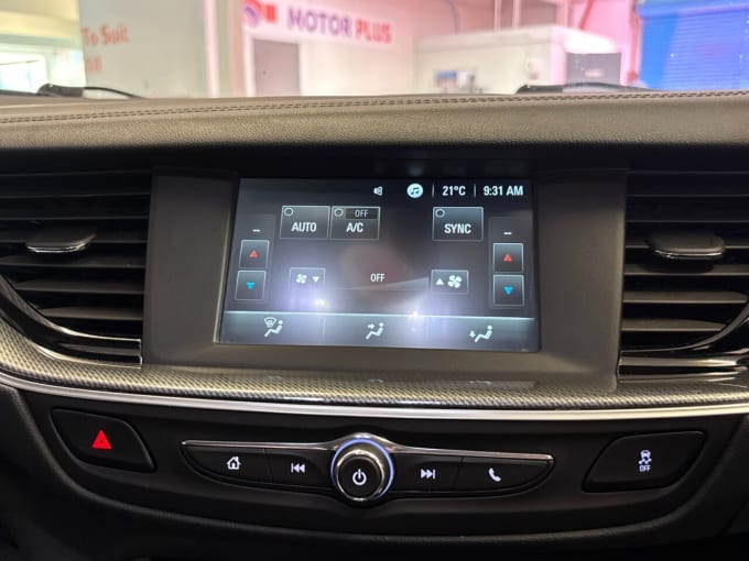 2025 Vauxhall Insignia