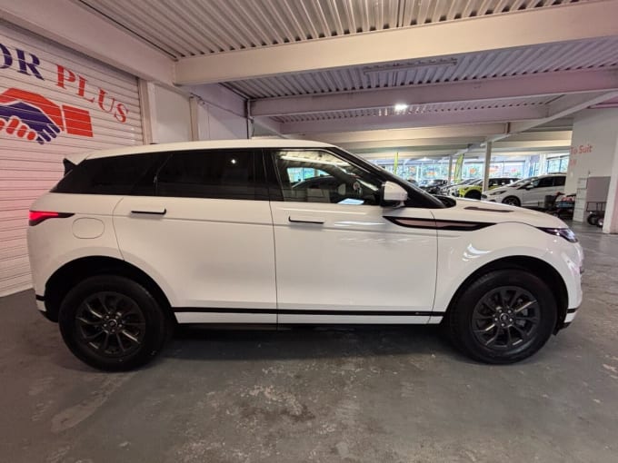 2025 Land Rover Range Rover Evoque