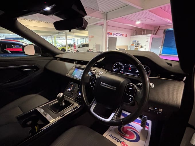 2025 Land Rover Range Rover Evoque