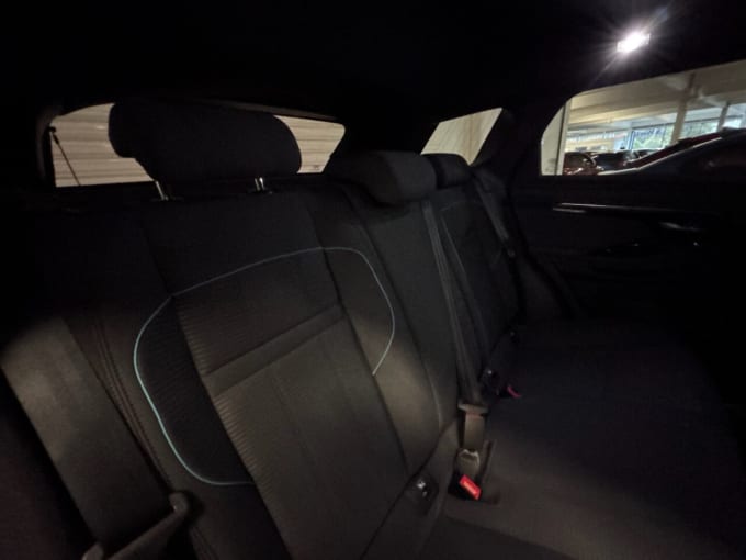 2025 Land Rover Range Rover Evoque