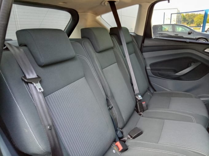 2025 Ford C-max