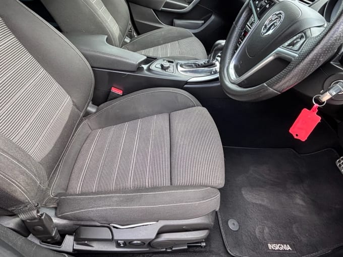 2025 Vauxhall Insignia
