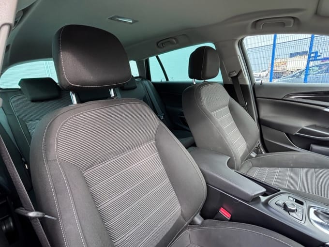 2025 Vauxhall Insignia