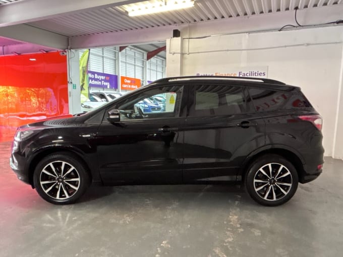 2025 Ford Kuga