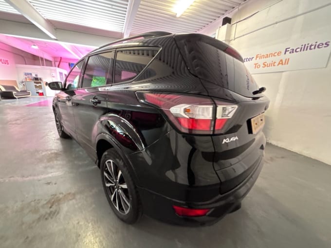 2025 Ford Kuga