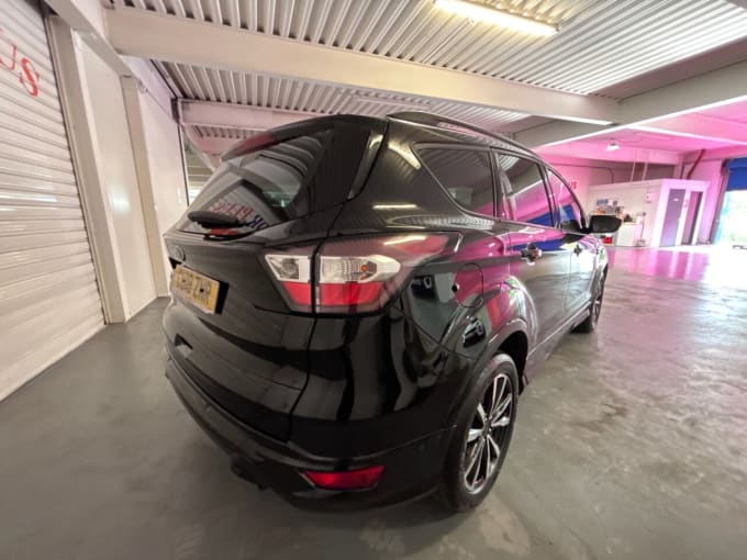 2025 Ford Kuga