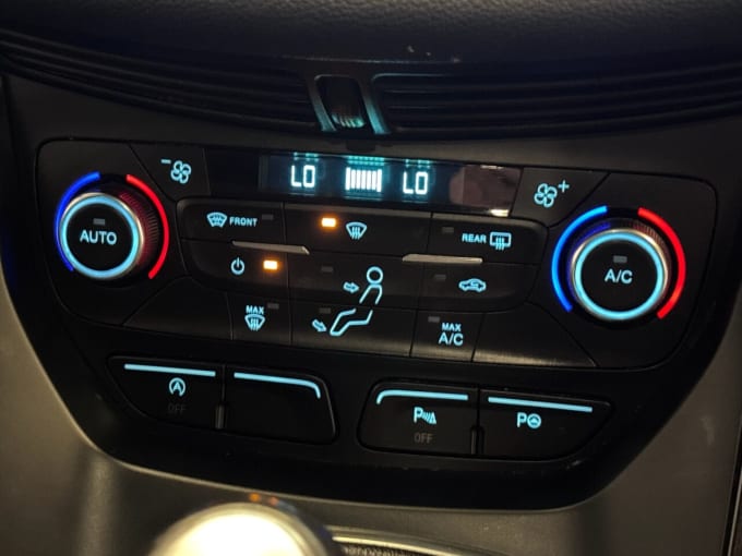 2025 Ford Kuga