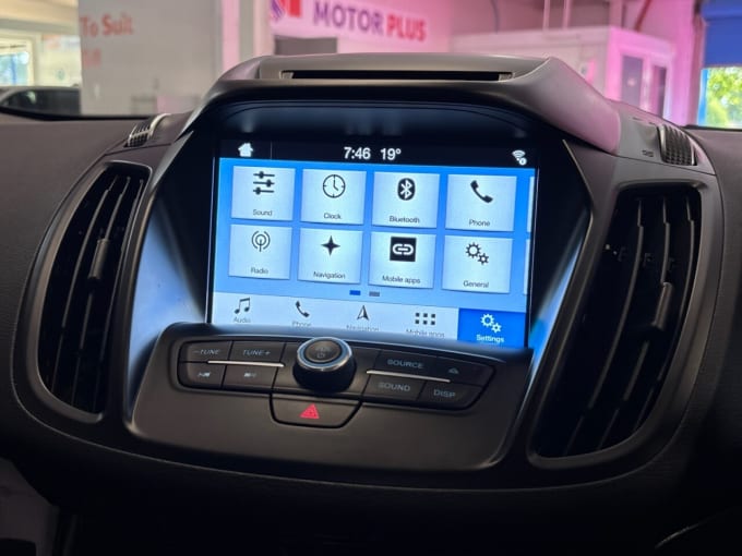 2025 Ford Kuga