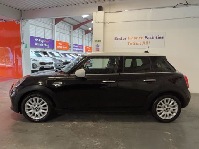 2025 Mini Hatch