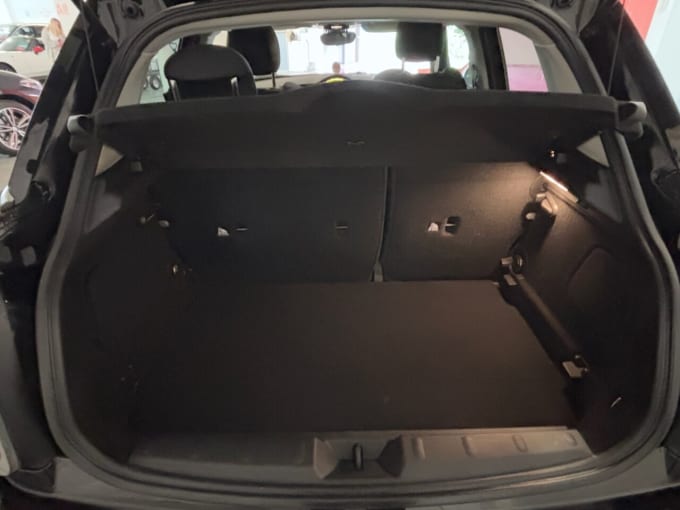 2025 Mini Hatch