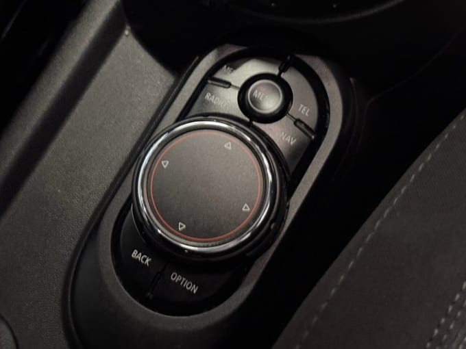 2025 Mini Hatch
