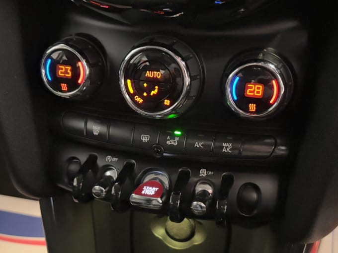2025 Mini Hatch