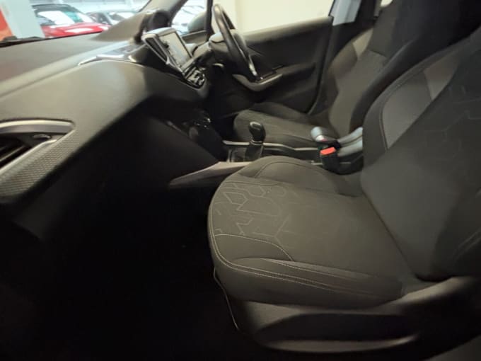 2025 Peugeot 2008
