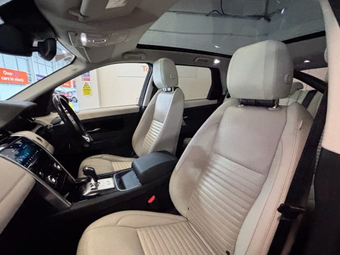 2025 Land Rover Discovery Sport