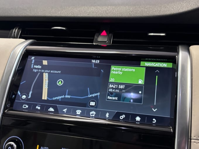 2025 Land Rover Discovery Sport