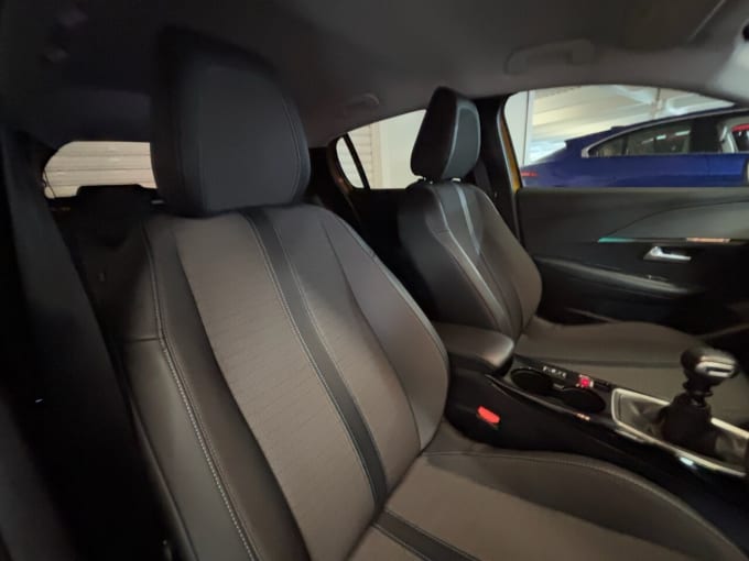 2025 Peugeot 208