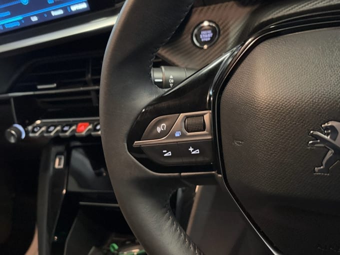 2025 Peugeot 208