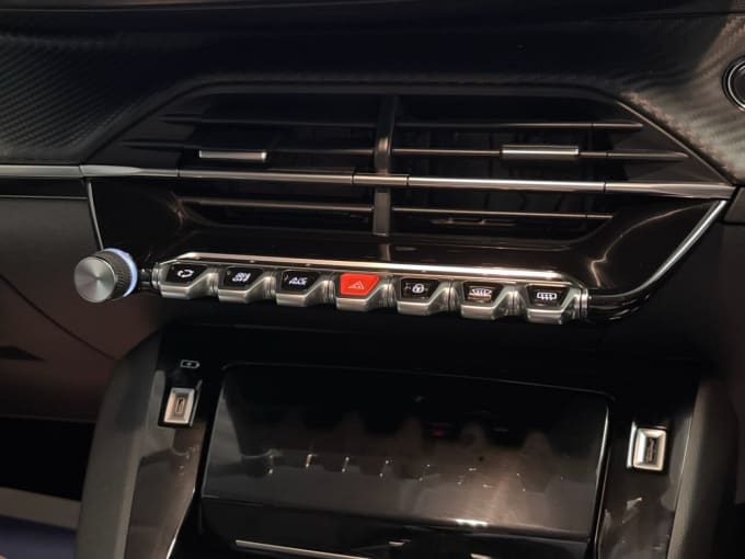 2025 Peugeot 208
