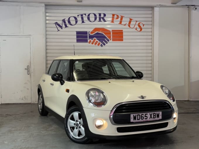 2025 Mini Hatch