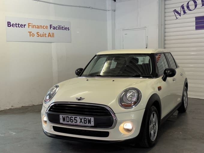 2025 Mini Hatch