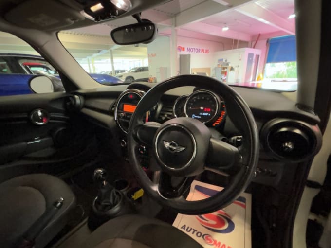 2025 Mini Hatch