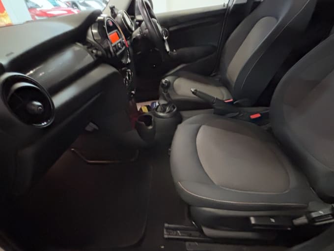 2025 Mini Hatch