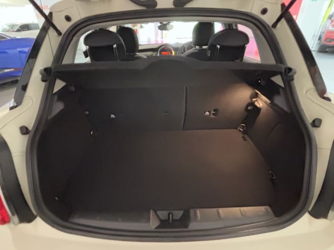 2025 Mini Hatch